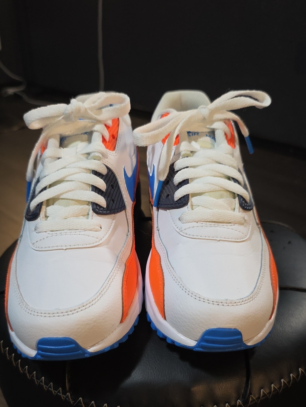 Boy's Nike Air Max 90 White Blue Orange Low-Top Sneakers Size 6.5Y